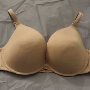 44 D Cacique Smooth Boost Plunge bra